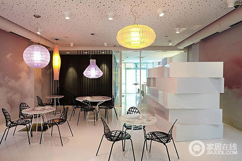 荷兰黑白双面咖啡厅 创意与时尚的设计