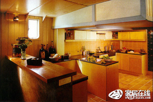 黄色现代风格厨房