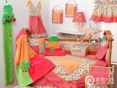 18款有爱的婴儿床品 装扮温馨婴儿房