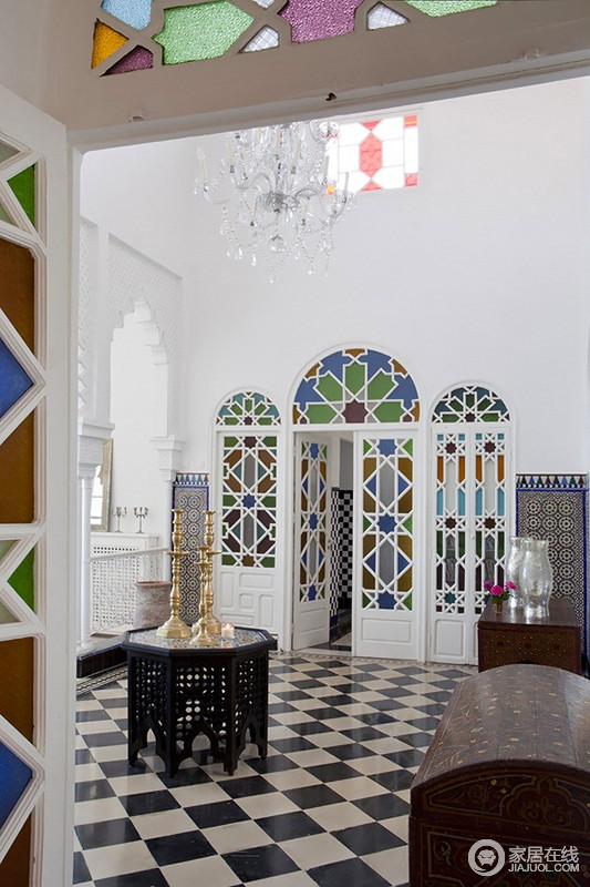 奢华中的享受 摩洛哥的阿拉伯风格住屋