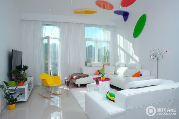 色彩俏皮的室内设计 白色现代风格家