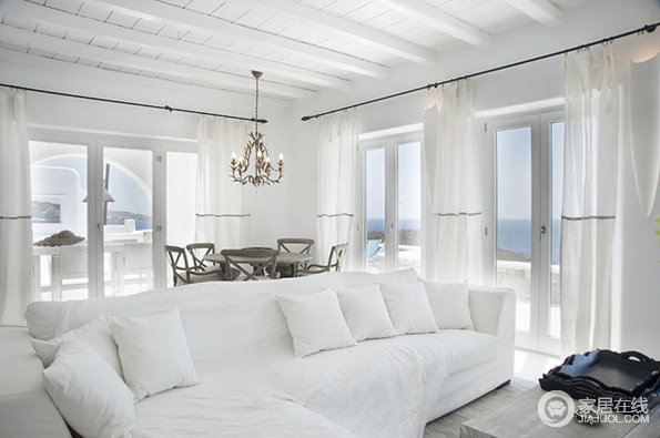 全白的地中海风格别墅 让你享受完美假期