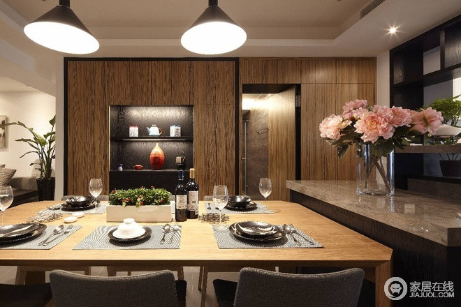 145平现代时尚住宅 黑色与木色的完美搭配