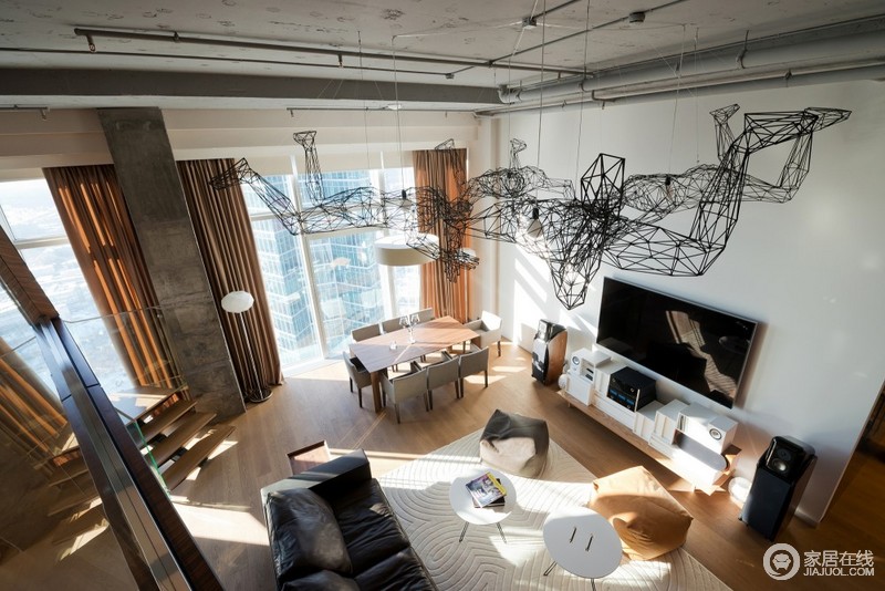 莫斯科复式阁楼公寓  时尚个性的空间