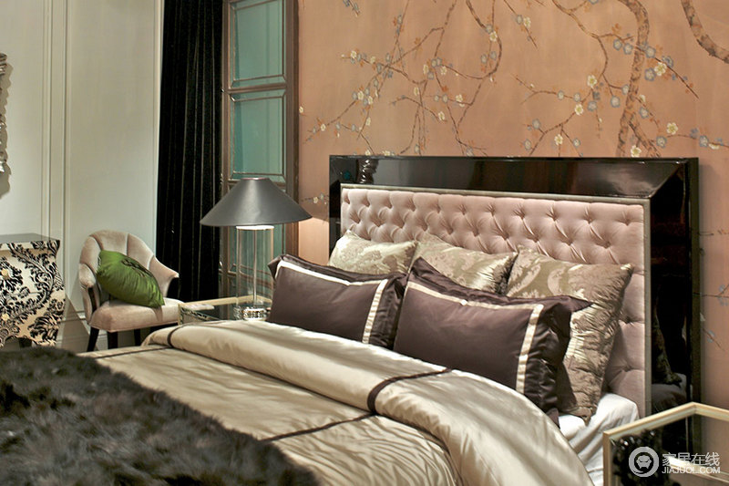 欧式风格别墅室内卧室装饰效果图片