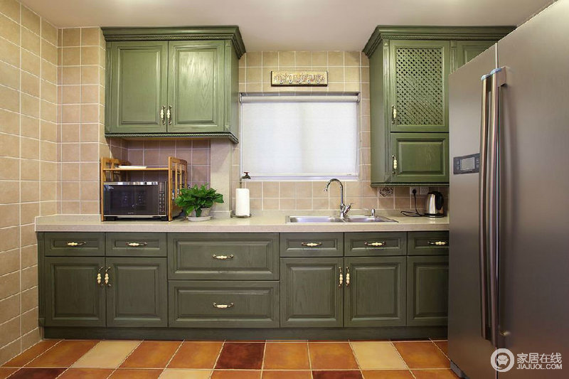 美式绿色橱柜厨房装修