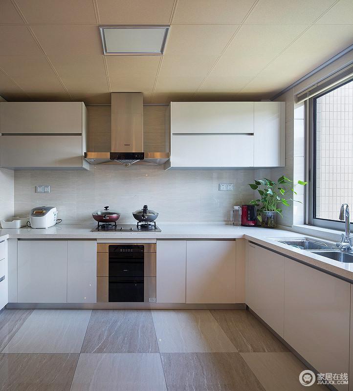 现代简约风格厨房装修设计图大全