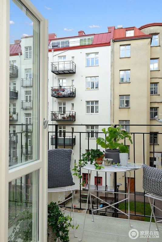 北欧风格家庭小阳台图片