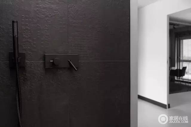 单身男士的黑白公寓 艺术感十足的空间