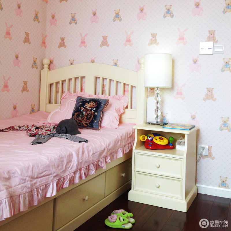 美式粉色可爱儿童房装修
