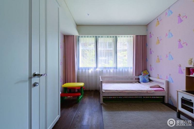 最新简约儿童房装饰设计效果图片