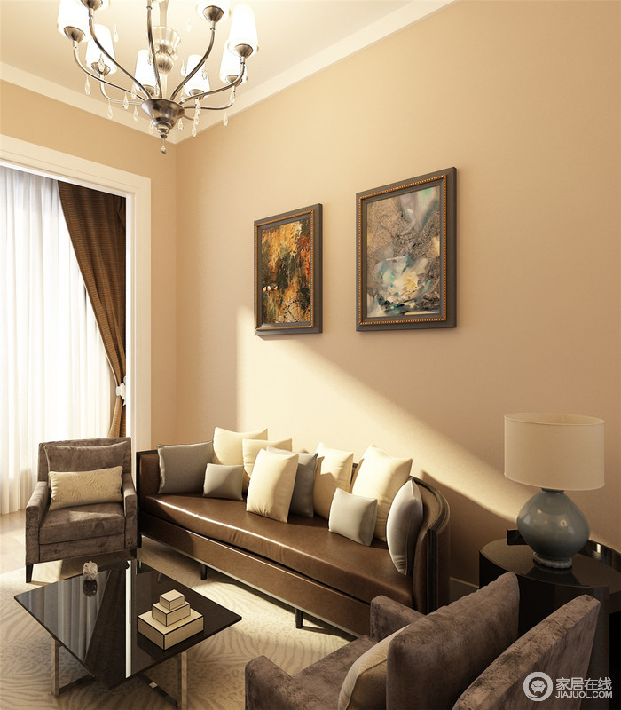 客厅线条简单，因为粉刷了米色漆而变得温和了不少，让生活变得和暖起来，虽然空间内陈列了褐色皮质沙发，却不显沉重。