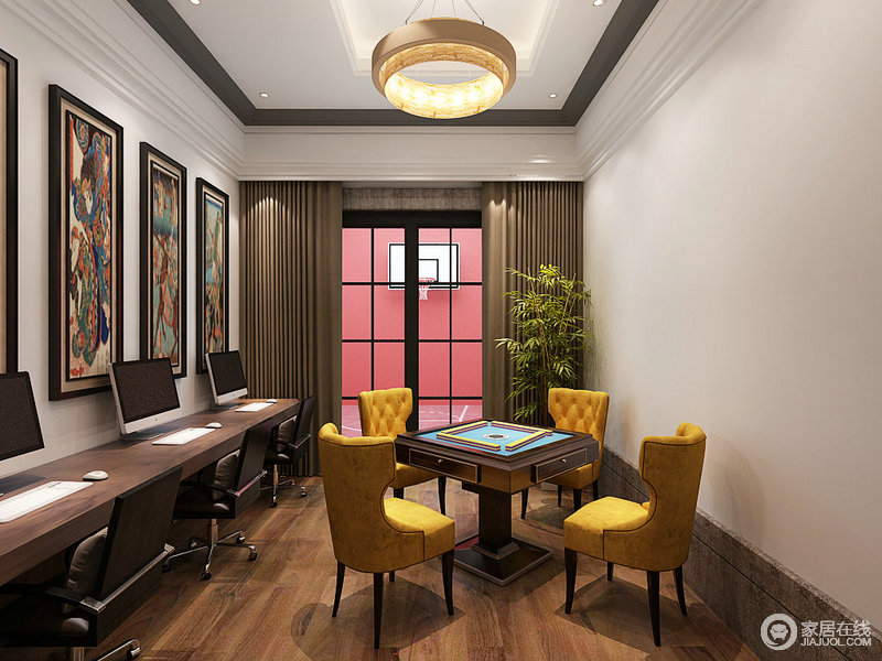 休闲室将明黄色古典单人椅吸纳进来，令这个充满现代简约调的空间里多了份底蕴；墙面上几幅抽象艺术画呈现出花样多变、色彩丰富的姿态。