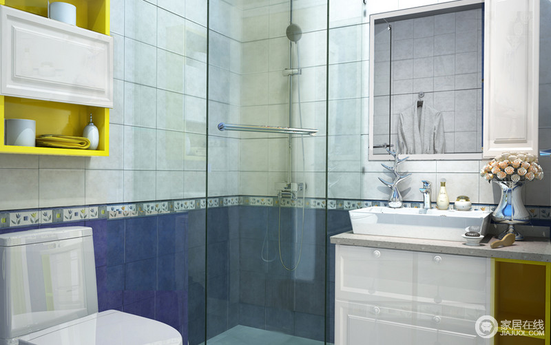 卫生间选用了西班牙进口墙砖与地砖，高品质更环保。营造出安全健康的生活环境。浴室柜采用最高等级板材，性价比高。颜色上采用明亮活泼的黄白，与进口墙砖的蓝色形成撞色，使整个空间不单调。