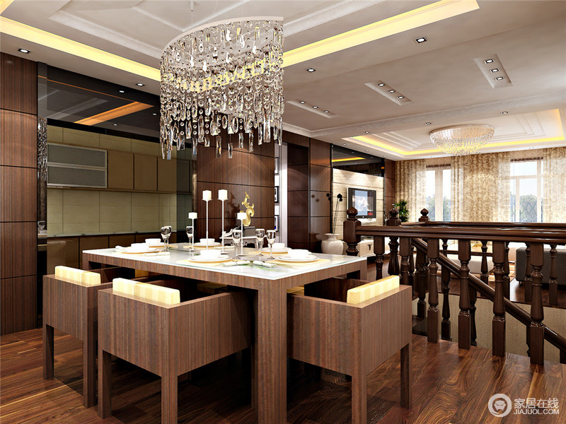 餐厅与半开放式厨房相对，增强空间上的互动性。与客厅以楼梯作为空间划分，则彼此相对独立。宽木餐凳，带来人体上的舒适性，奢华流苏吊灯，为空间增添丝丝华美柔情。