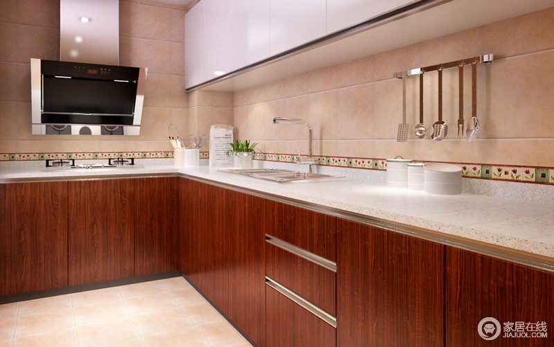 厨房装饰色彩的搭配，采用了浅色的西班牙进口墙地砖，让厨房显得明亮干净。考虑到空间的使用，设计师使用了定制的L型整体橱柜，让整个空间协调起来。采用最高E0级的板材制作的橱柜，品质保证