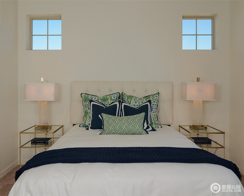 美式风格设计理念中的卧室，通常是以功能性和实用舒适度为主要设计理念。