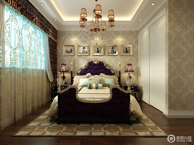 尊贵的紫色法兰绒四柱床个性，与方格金属质感的地毯呈现出低调的西式奢华，绣丝的纱幔不仅展现出精致，而且营造了浪漫。