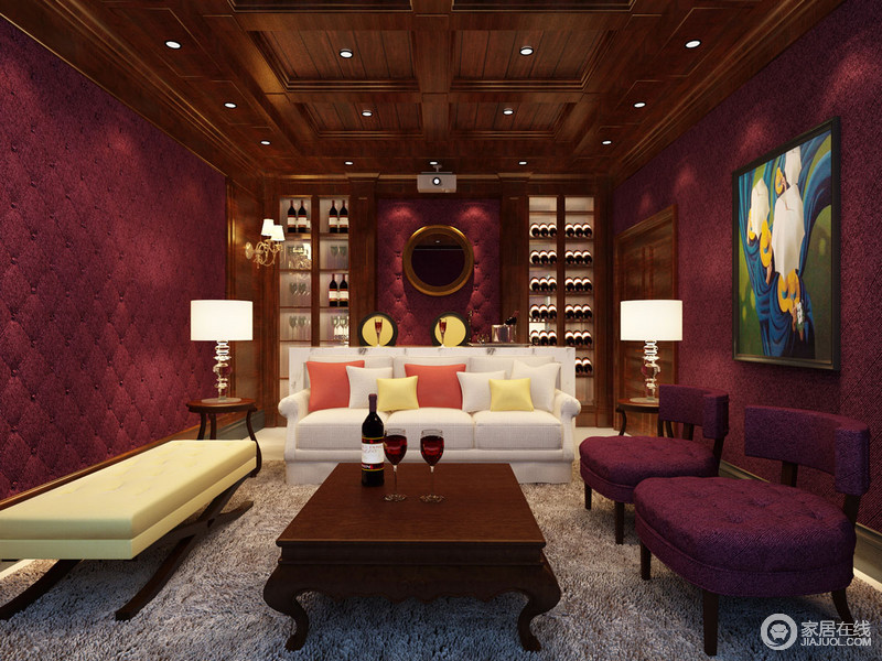 休闲室以美式元素为主，红褐色的墙面在灯光的呼应中，尽显古雅陈旧；白色美式沙发与新古典家具混搭出另类的优雅，不同色彩碰撞，让这个深色调的空间多彩缤纷。