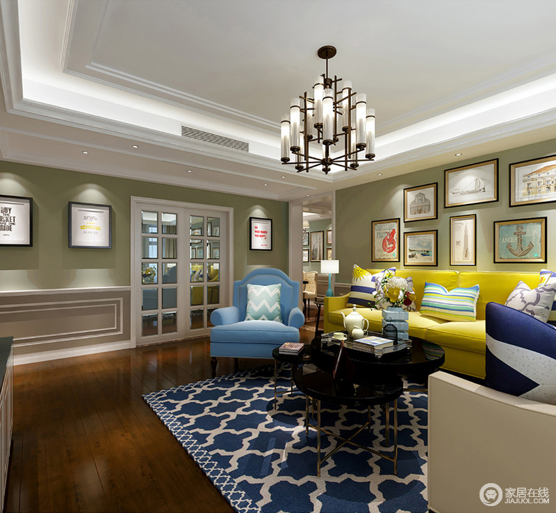 浅豆绿清新爽质的表达了空间情绪，挂画的装饰使墙面更加丰富立体。柔软舒适的明黄、天蓝沙发混搭出缤纷色调，一如蓝白交加的地毯，营造出空间的形色盛宴。