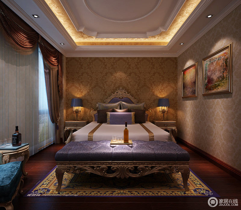 新古典卧室看起来含蓄精雅，用经典地金色、紫色、棕色为主色调装饰房间，让房间看起来深厚，让人丝毫不显局促。