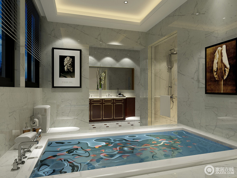 卫生间的墙面以丰富的自然纹理大理石为主，呈现出现代细腻质感，而黑白画与金线装饰的胡桃木形成风格上的视觉对比。淋浴间通过玻璃门隔出一个独立的空间，实现干湿分离。
