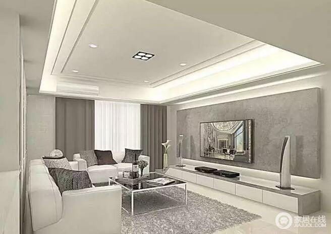 客厅大面积的落地窗提供了充沛的光线，让空间看的更加的明朗宽阔；吊顶带有光影层次，而白色沙发与灰色地毯组合简单而时尚，配以金属茶几轻轻勾勒简单和舒适。