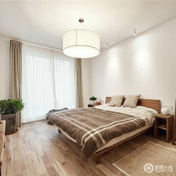 卧室以简洁和纯净来打造安静的睡眠空间。