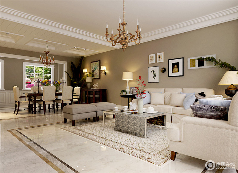 客厅，布艺沙发很温馨让空间丰富而不杂乱。