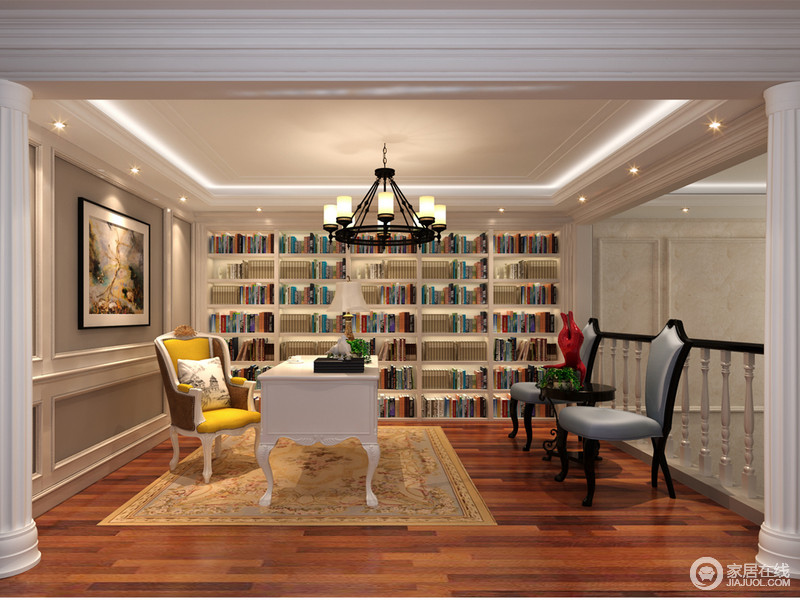 书房因为圆形廊柱而尽显古典气息，实木地板反衬着灰色的墙面，与光影结合，稳重明快；铁艺烛台灯和新古典家具以和谐的用色搭配出复古的奢华，让人尽享尊贵的生活。