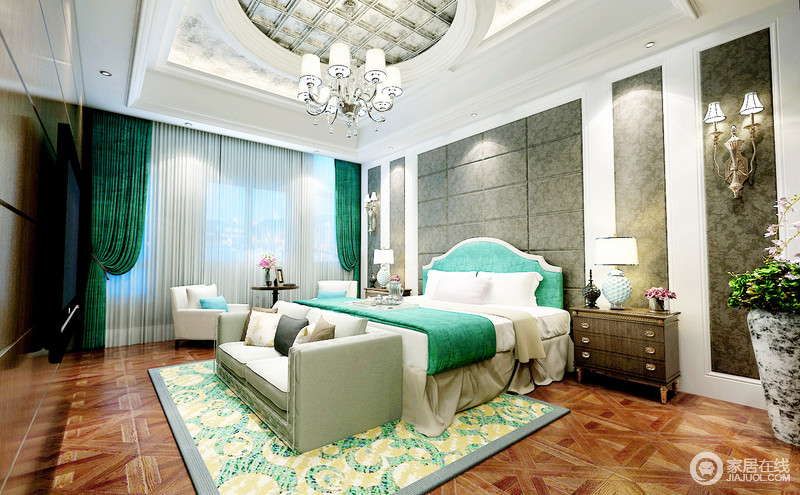 卧室的双人床、床品及地毯和窗帘，使用了跳跃的荧光绿，瞬间提升了以灰白和木色为主的空间的时尚感和浪漫活力；天花与墙面上线条的演绎，令空间的视感丰富，层次在色彩的明度中显得清晰分明。