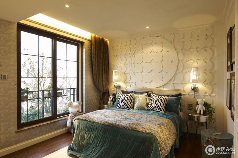 不同的墙面形状与空间设计，让卧室更加有独特到。