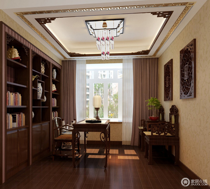 书房中深色木材彰显出历史赋予的厚重与优雅，一书一桌都为空间注入了中式雅意。
