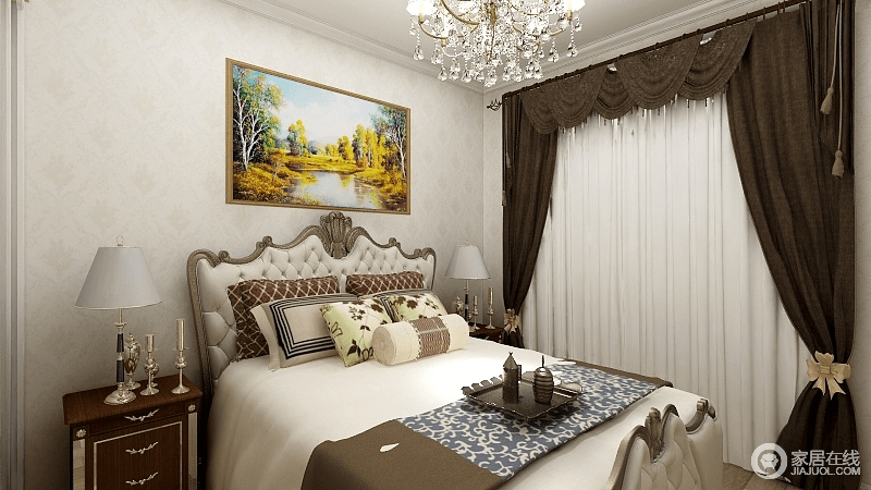 卧室以米黄色为主，增加空间上的温度，搭配软包靠背、超大的床，给人一种温馨舒适的感觉。