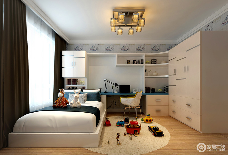 儿童房以白色为主，着重创造一个纯净的氛围，藏蓝色夹杂其间，起到了调和的作用；放在圆毯上的玩具顿时让空间活跃起来。