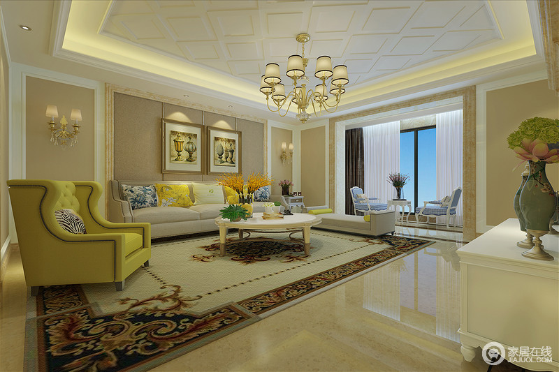 客厅以驼色氲出温暖的氛围，以白色提亮空间，在灯光的演绎下，空间简约通透；设计师将不同风格和色彩的家具和谐混搭，营造出雅致的休闲意味；地毯上的印花与圆形茶几上的花束，清新自然呼应。