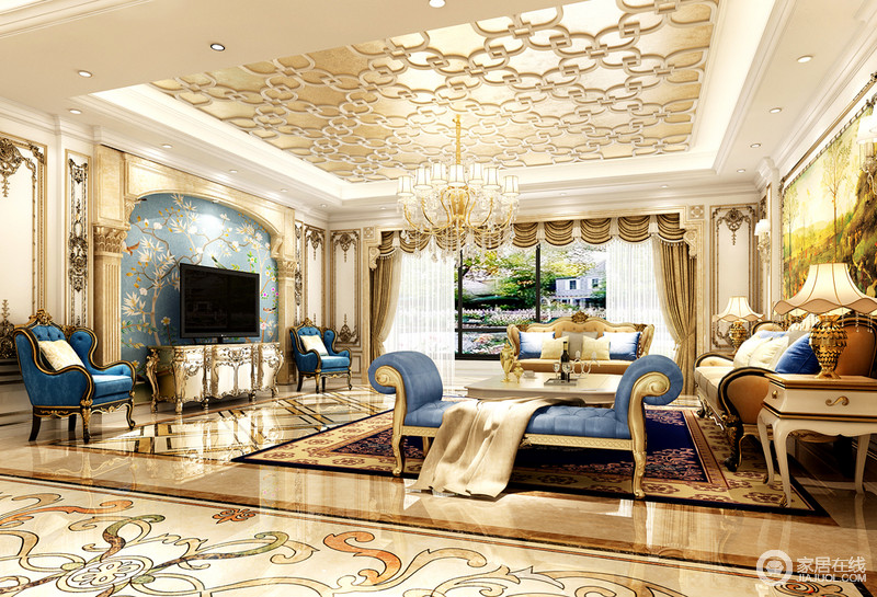金碧辉煌的客厅内凝聚了法式的万种风情，洛可可式的配饰闪耀着华丽绚烂的芳华，精致的欧式家具有着优美的曲线，在法蓝的点缀下，优雅灵动，彰显高贵奢华。