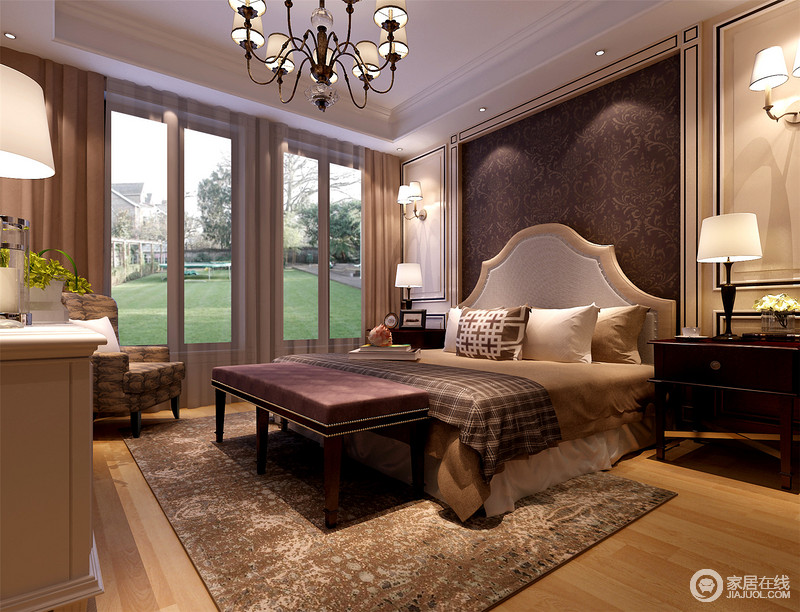 卧室距离户外休息区不远，绿荫照进来，为这个中性调的空间添置一丝青葱；简单优雅的法式家具，演绎着精致和华美。