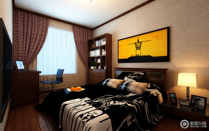 卧室黑白漫画风格的布艺床品，与驼色墙上橙黄简笔挂画，演绎现代时尚酷感格调。配套的实木工作台、书架则秉承一丝中式底蕴，两者风格的搭配协调在色调互动下相得益彰。