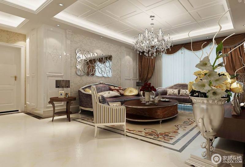 客厅以白色作为公共空间主基调，以棕色和紫褐色家具为填充色，同时加入银色作为白色提亮色，使整个客厅看上去既轻盈又时尚复古。
