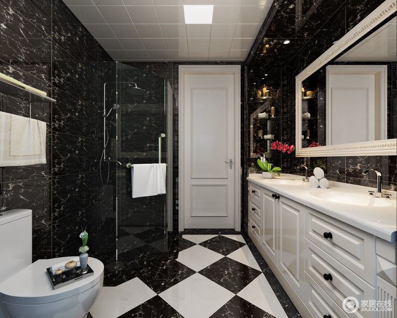 现代美式盥洗台选用白色来体现整洁度，与黑色大理石立面的天然形态形成交织，经典中透露着不凡；黑白菱形地砖响应了空间的整体用色，打造出一个黑色魔幻的卫浴间。