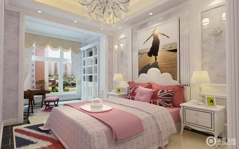利用白色木框框出壁灯对称式布局，同时相得益彰的还要数白色床头柜上的吊灯了，与粉色床品形成干净甜美的氛围。