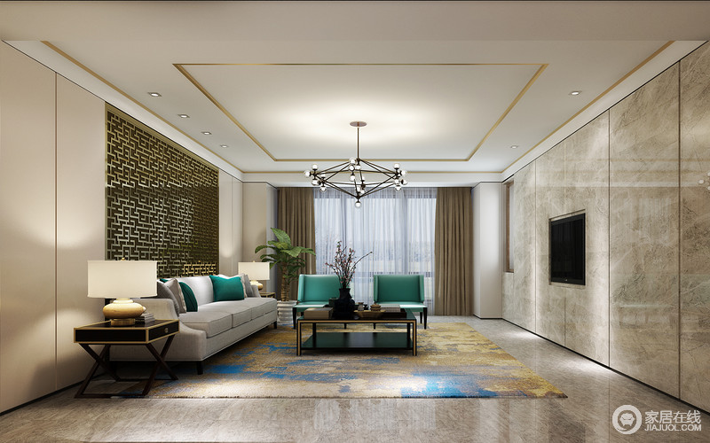 客厅以简练的手法减去一切繁杂，保持空间的里的清寂。沙发墙上的纹饰像佛中梵语，与现代设计的浅灰与蓝绿沙发组风格鲜明碰撞，空间混搭出东方禅的平和，濡染一室。