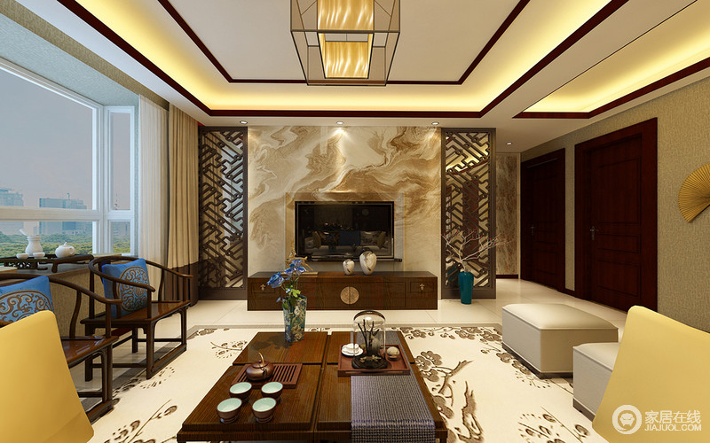 石材电视背景墙刻画了龙腾耀武的庄严和威猛，对称而立的镂空木雕将客厅的通灵感显现出来。