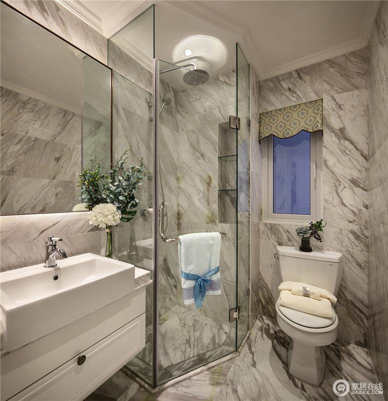卫生间采用的干湿分离的设计，合理的利用了空间。悬空的洗手台更方便打扫。