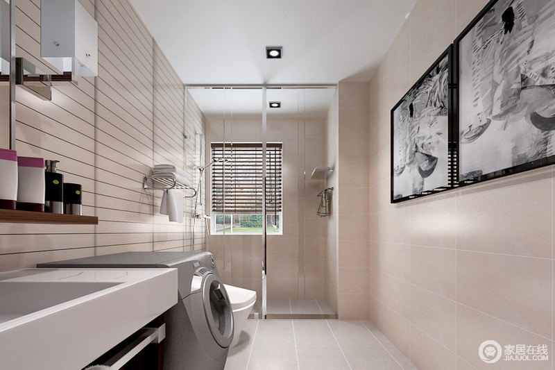 长条纹与宽格子的相互影响与相互配合，营造出素雅的空间。黑白装饰画让空间不再显得单调，墙面上的收纳架让各类洗浴用品分类存放。干湿分离，也让空间更加干爽洁净。