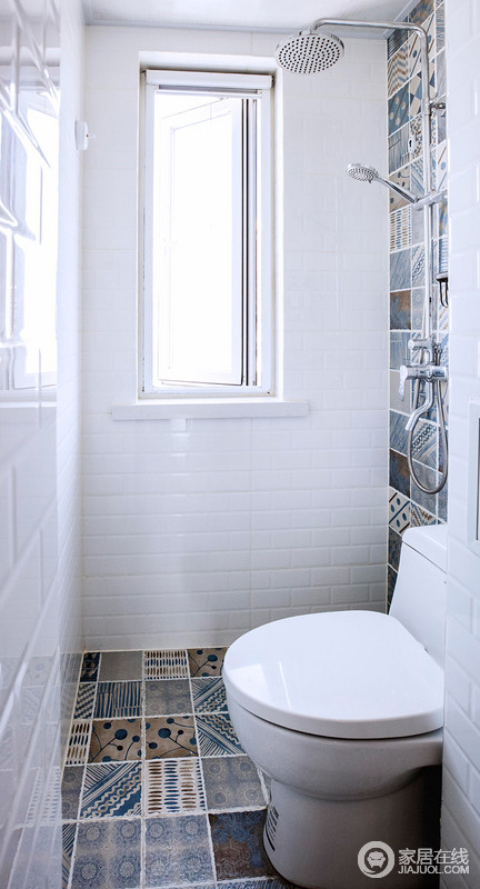 通过材质色彩的使用让空间略显得宽敞一些，通过对给排水的改造将洗衣房功能移至次卧阳台，简化规整了卫生间使用空间。