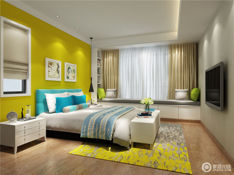 大面积的柠檬黄背景，使人眼前一亮，作为床头背景与地毯形成首尾呼应。蓝白相间的床品与柠檬黄惊艳混搭，色彩的铺陈构筑空间上的无限活力。