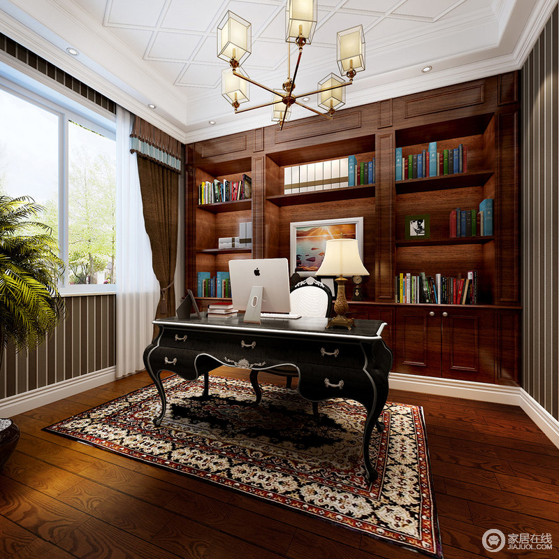 书房精选胡桃木来打造一个富有传统气息的书柜，整洁而有序的陈设有条不紊地将生活品质释放在空间，并与黑色雕花书桌、花卉地毯打造出一个风格多样，却温实有调的气氛。