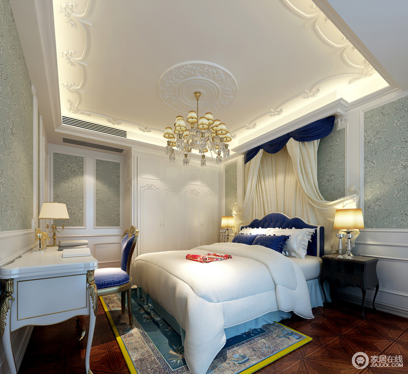 小巧的床幔笼罩着一层温馨，携带着精细的设计，和曲线感较强的家具雕琢出清逸、凉爽的氛围。